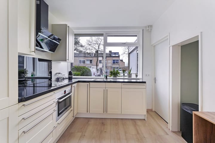 Photo 8 of Johannes Postkwartier 2