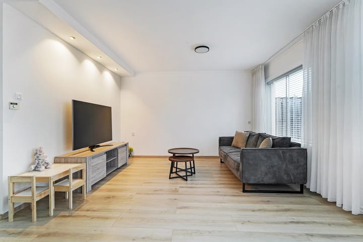 Photo 12 of Johannes Postkwartier 2