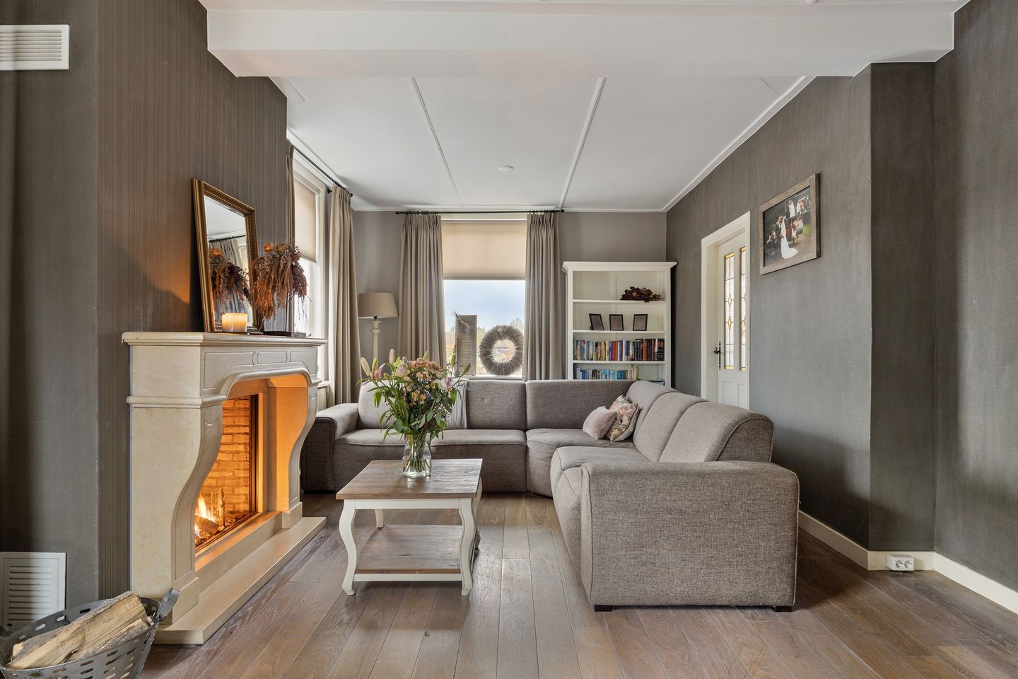 Foto 10 van Parallelweg 25