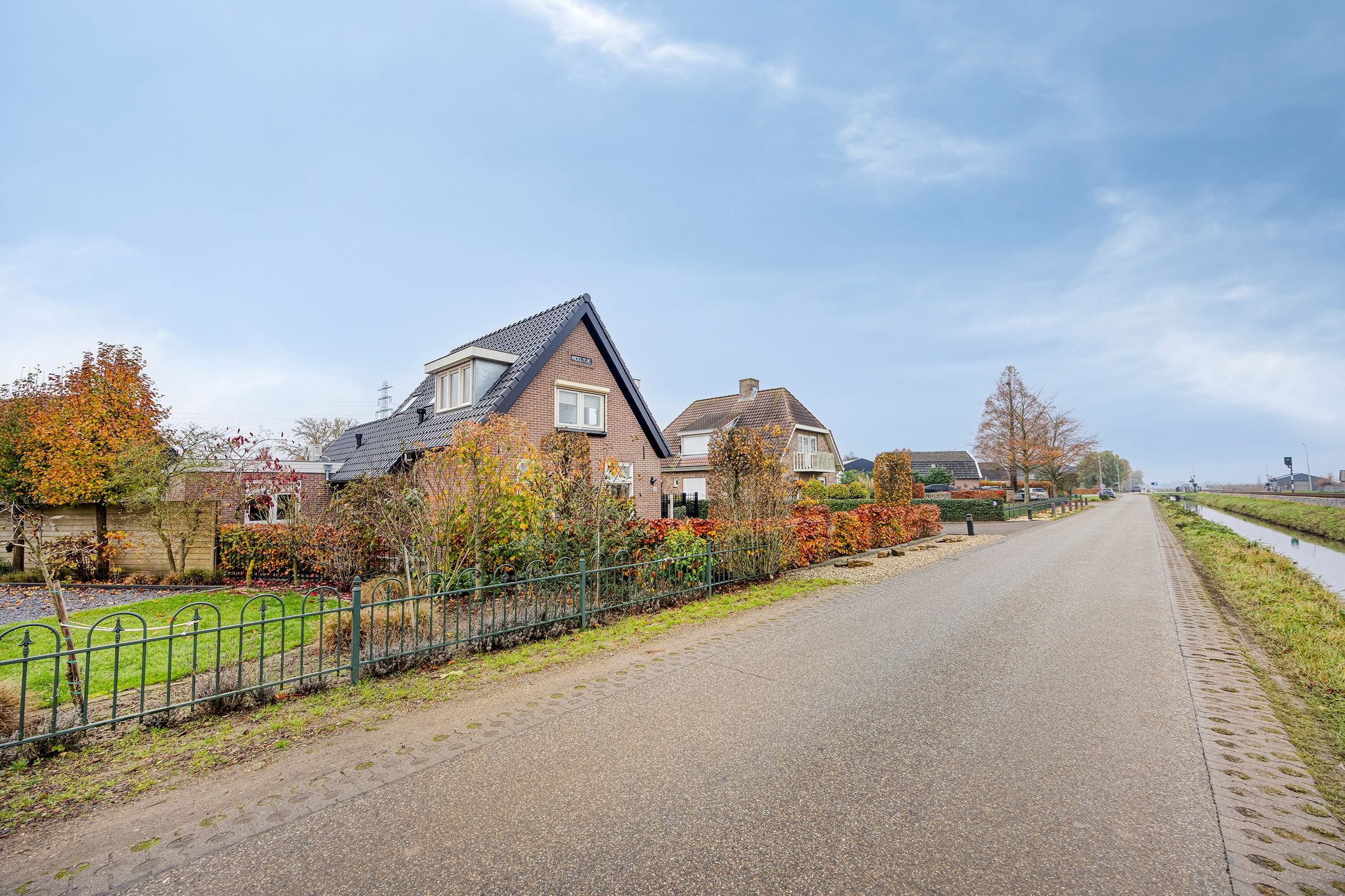 Foto 57 van Parallelweg 25