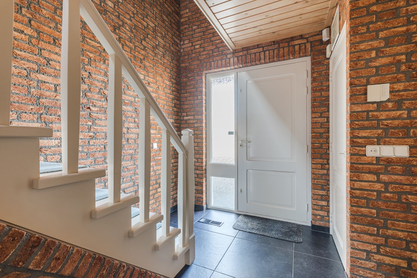 Photo 19 of Weebosch 94