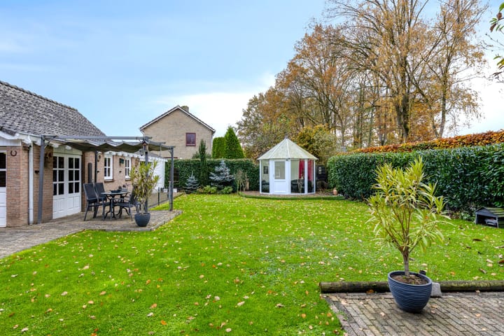 Foto 44 van Beekstraat 37