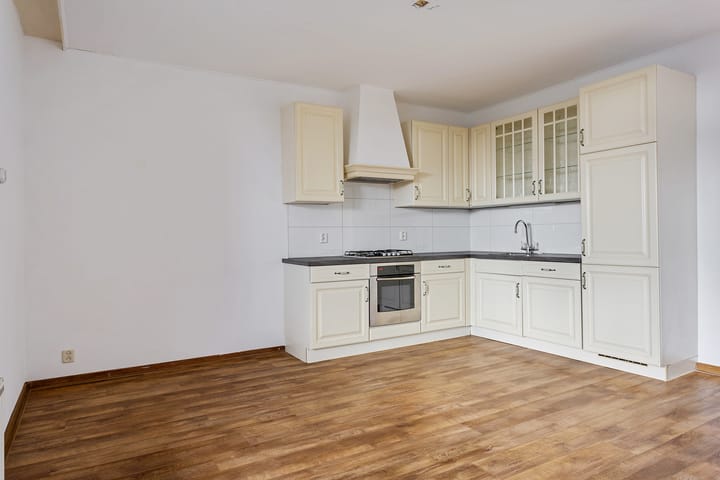 Foto 11 van Langestraat 100-A