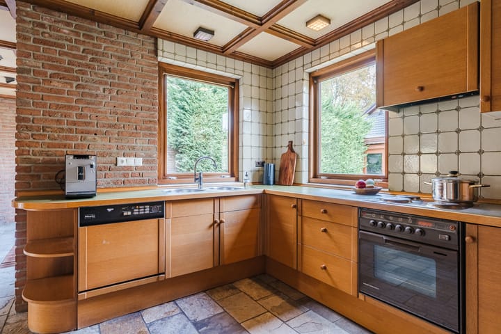 Photo 16 of Klabots 43