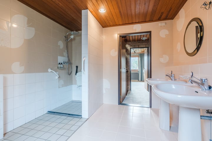 Photo 26 of Klabots 43