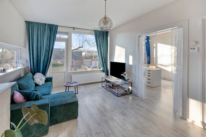 Photo 4 of Ernst Bagelaarstraat 56