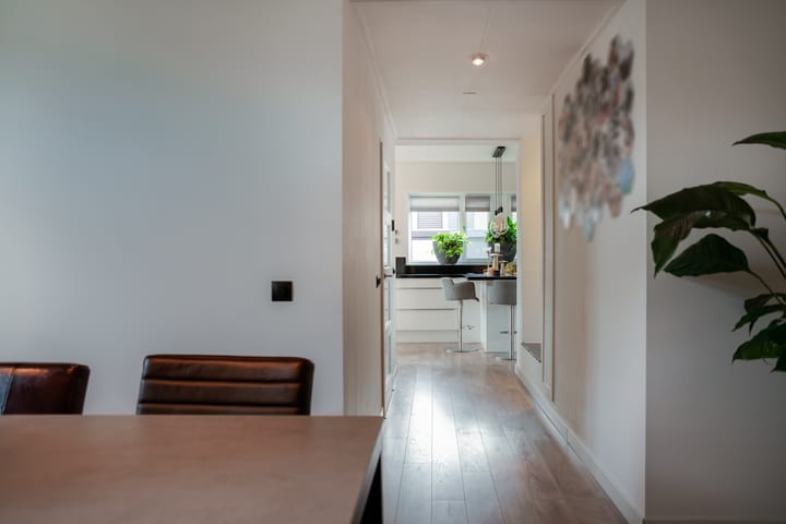 Photo 11 of Zonegge 17 9