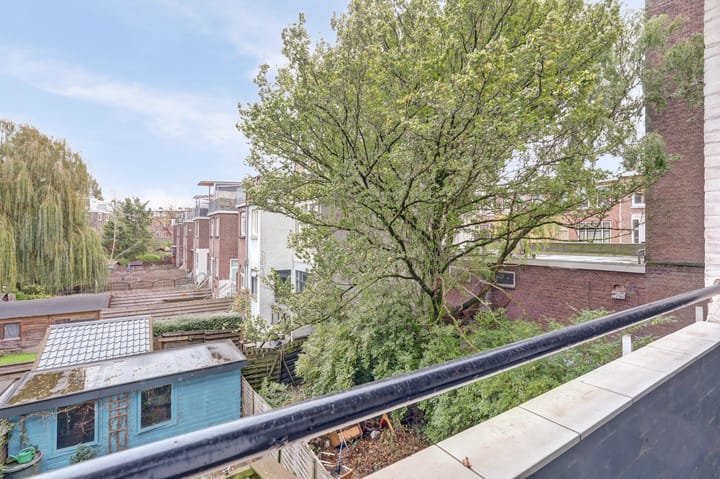 Photo 4 of Boerhaavelaan 9-B