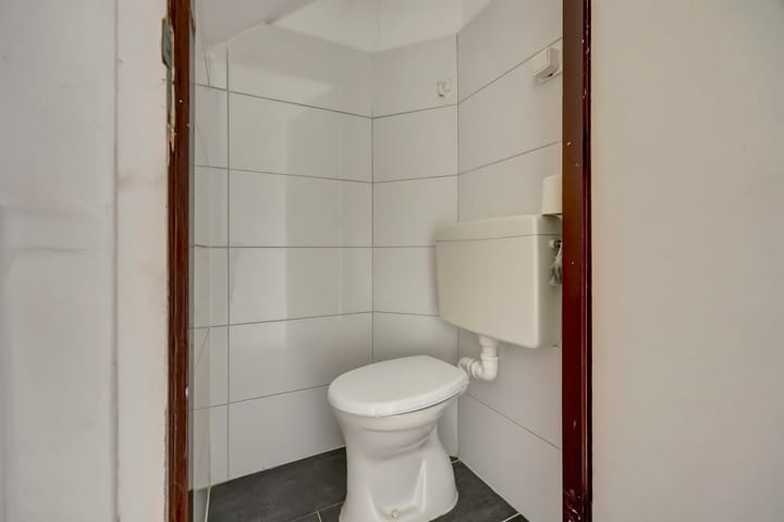 Photo 11 of Boerhaavelaan 9-B