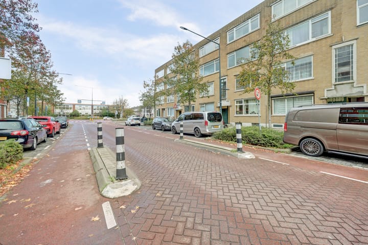 Photo 27 of Boerhaavelaan 9-B