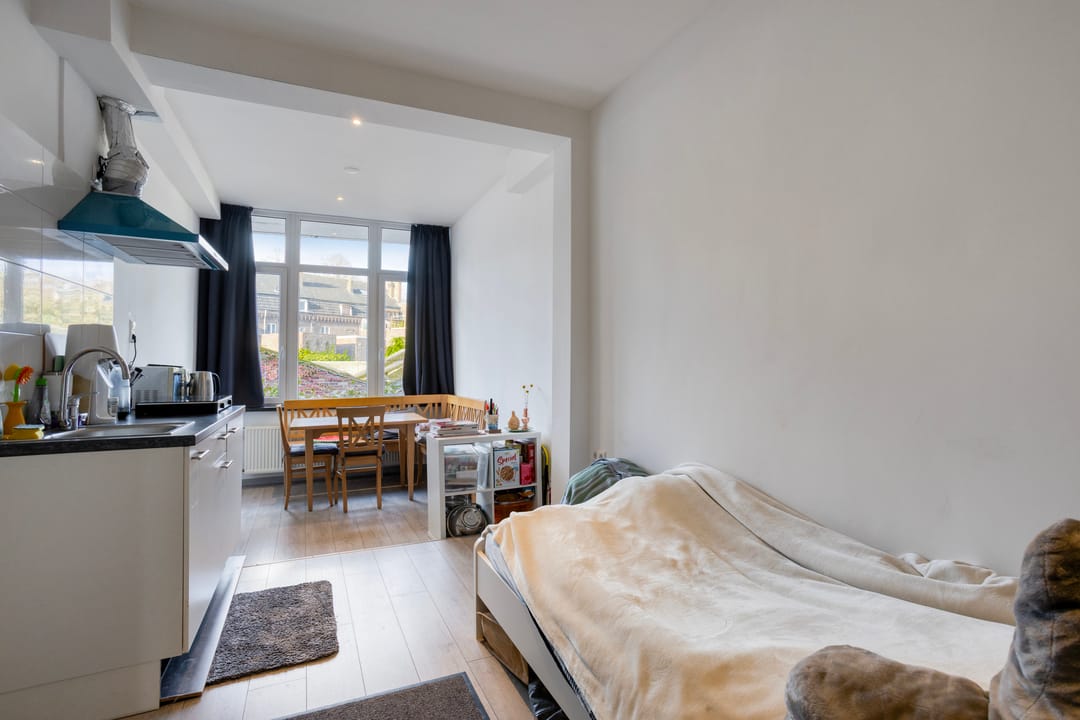 Photo 11 of Joseph Hollmanstraat 24-B