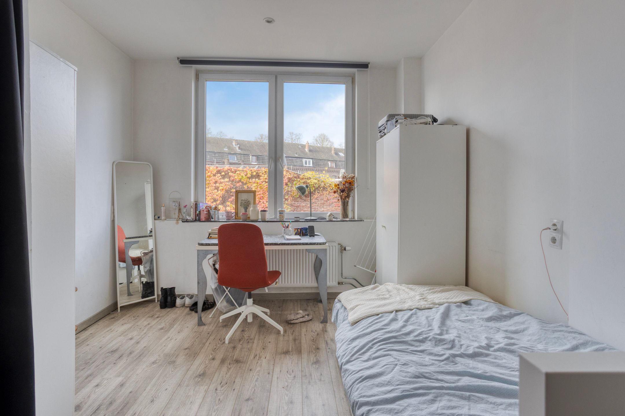 Photo 15 of Joseph Hollmanstraat 24-B