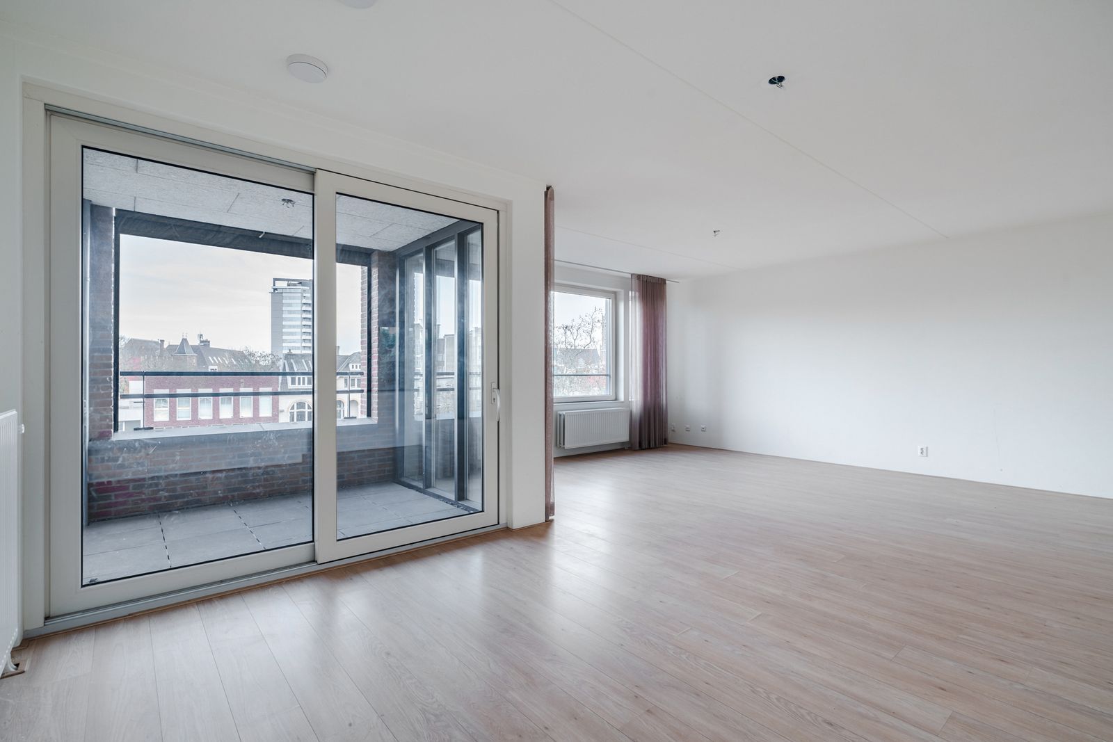 Foto 9 van Vredenburgplein 6