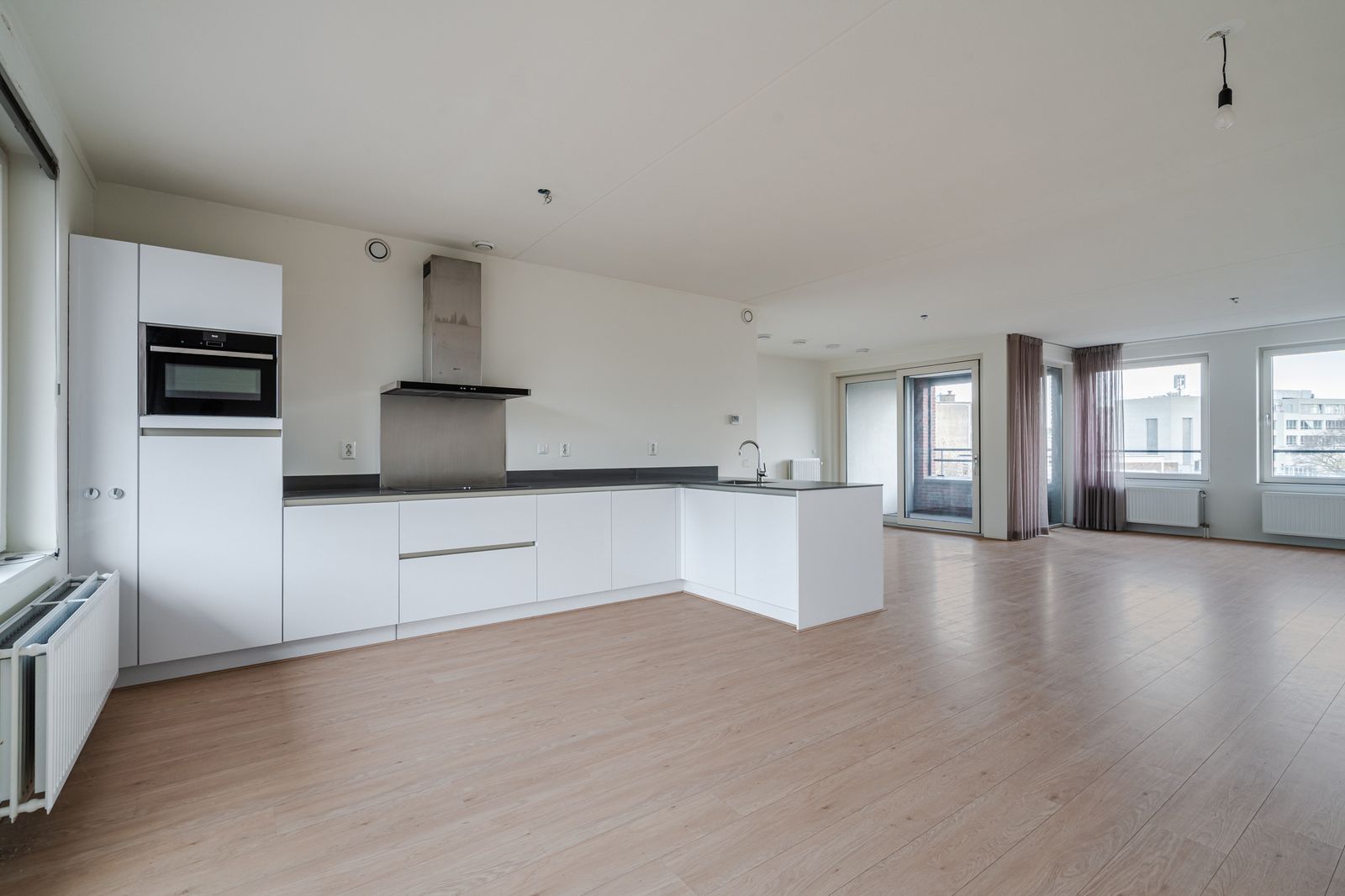 Foto 12 van Vredenburgplein 6