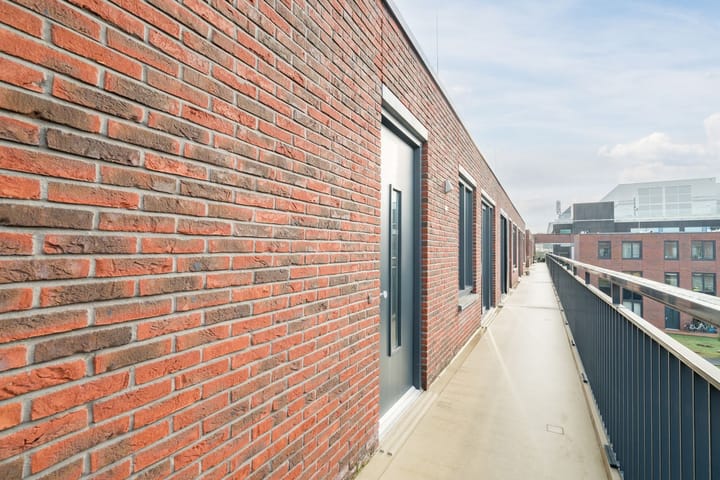 Foto 6 van Vredenburgplein 36