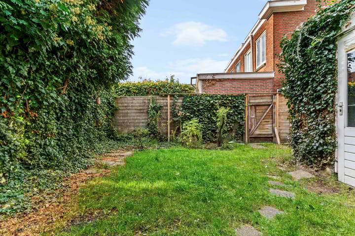 Photo 3 of Van 't Hoffstraat 37