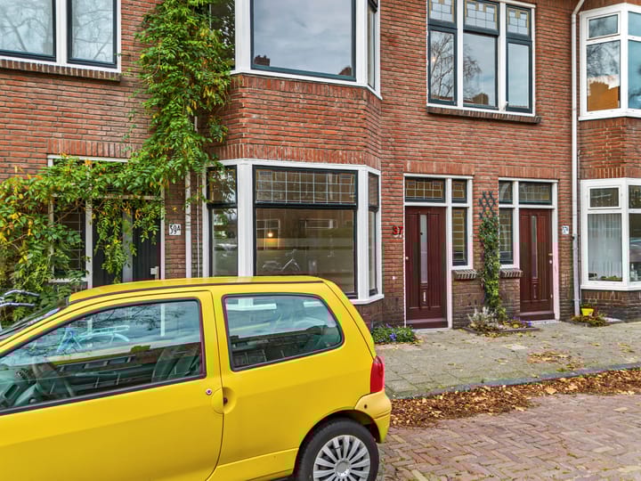Photo 5 of Van 't Hoffstraat 37