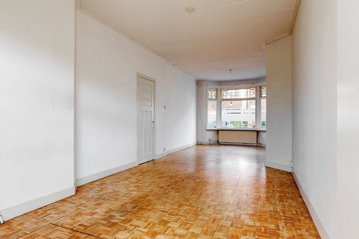 Photo 11 of Van 't Hoffstraat 37