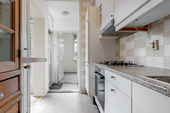 Photo 13 of Van 't Hoffstraat 37