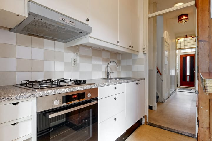 Photo 14 of Van 't Hoffstraat 37