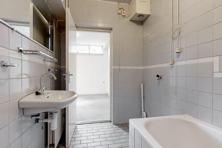 Photo 19 of Van 't Hoffstraat 37