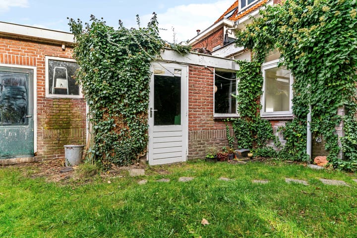 Photo 32 of Van 't Hoffstraat 37