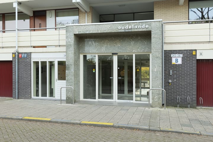 Foto 7 van Kloosplantsoen 301