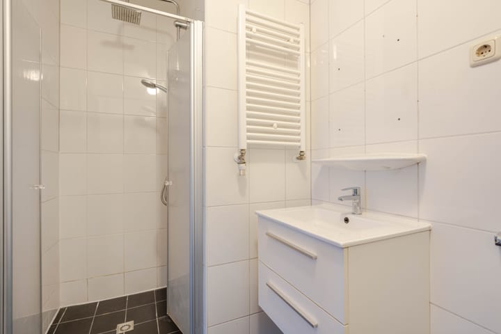 Foto 4 van Strevelsweg 90-A01