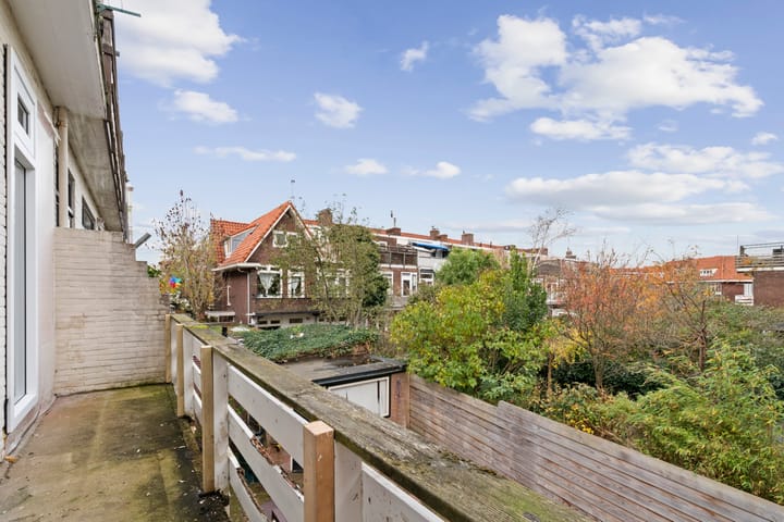 Photo 17 of Teding van Berkhoutstraat 85