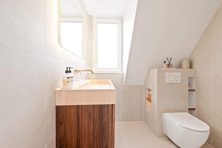 Photo 27 of Teding van Berkhoutstraat 85