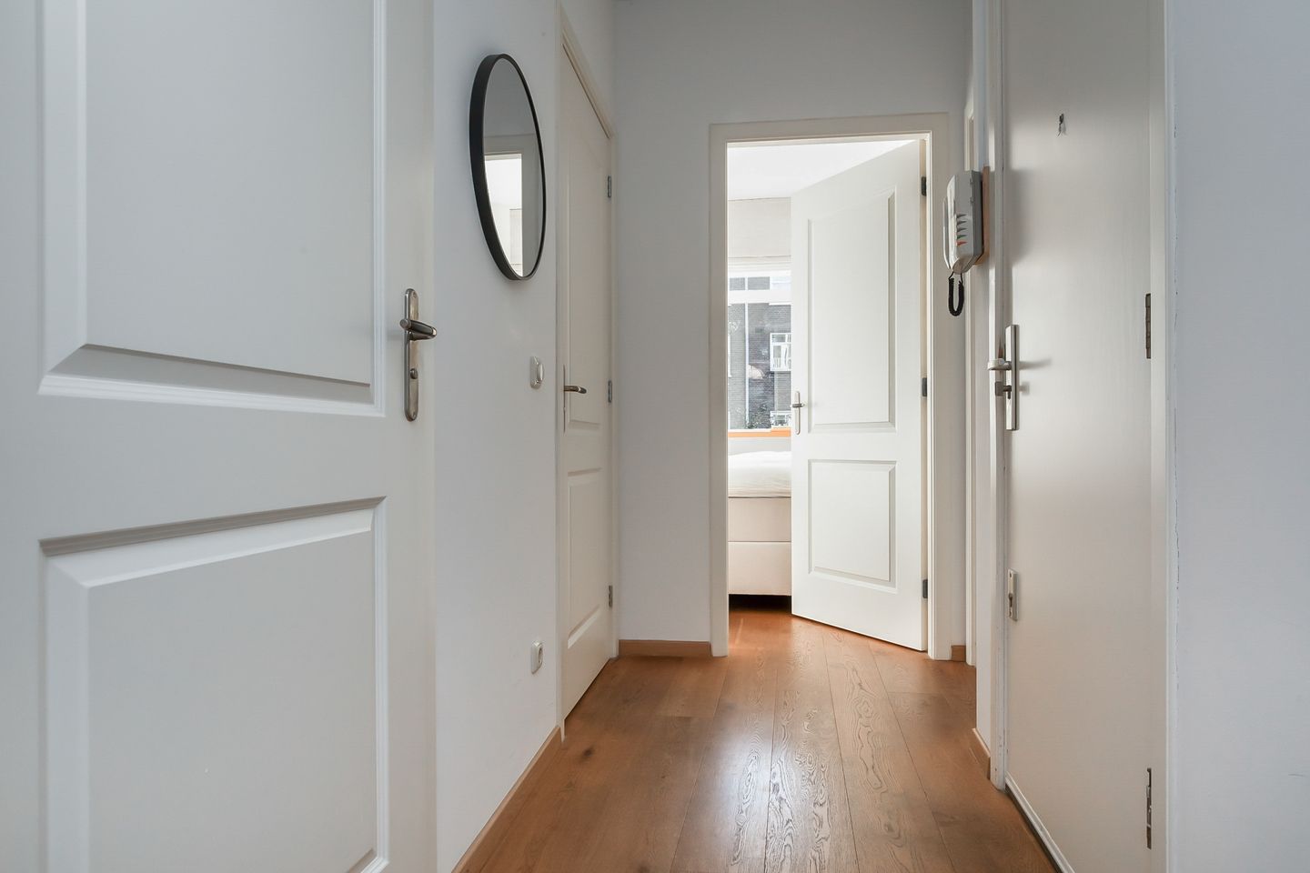 Foto 19 van Aalsmeerweg 29-1