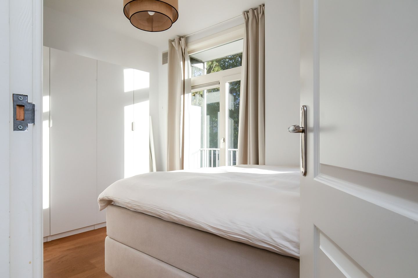 Foto 20 van Aalsmeerweg 29-1