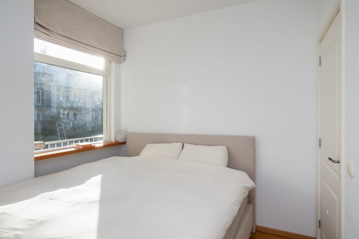 Foto 22 van Aalsmeerweg 29-1