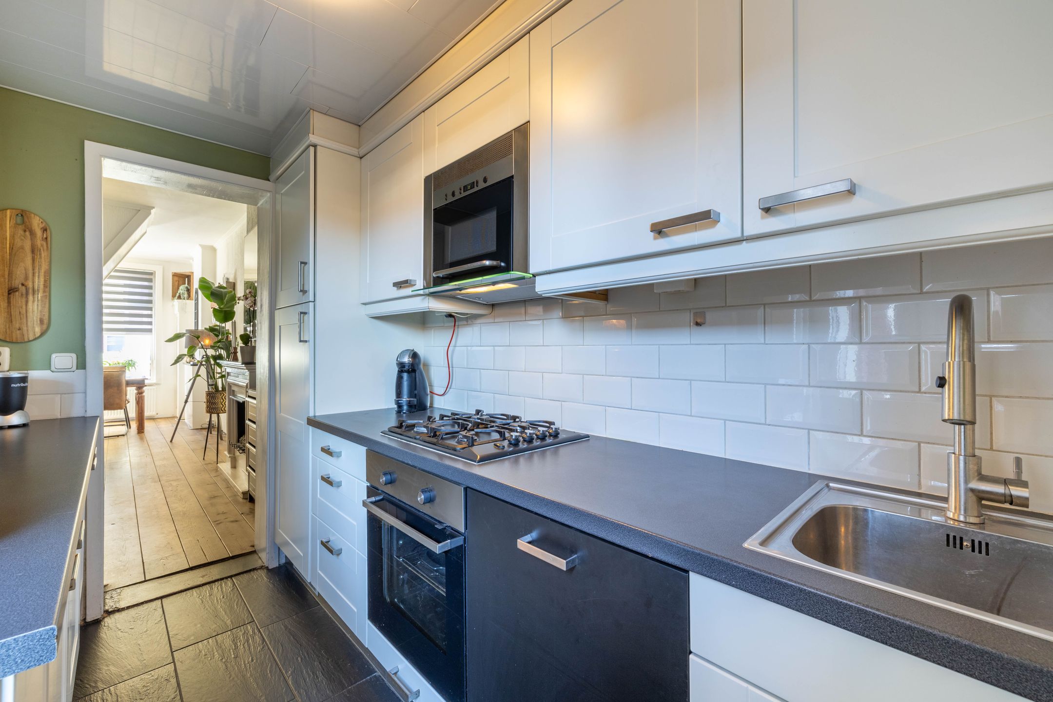 Photo 15 of Zwanebloemstraat 11