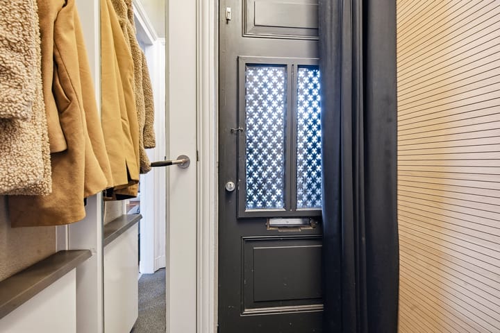 Photo 3 of Bartjensstraat 4-4