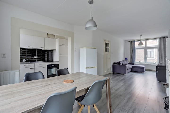 Foto 8 van Bilderdijkstraat 33-B