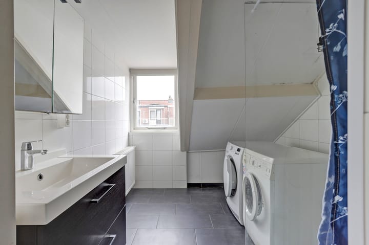 Foto 15 van Bilderdijkstraat 33-B