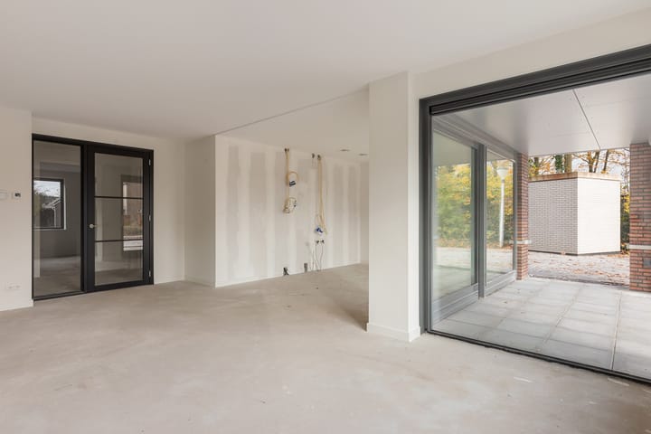 Photo 9 of Van Tydencampstraat 4-A