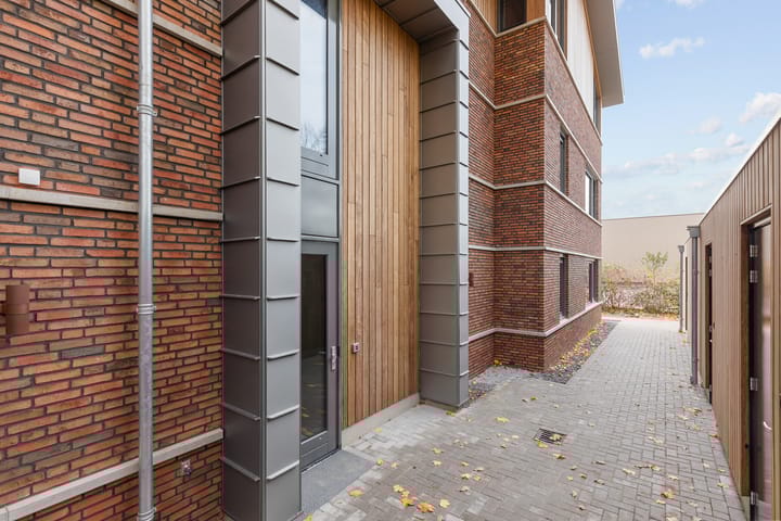 Photo 21 of Van Tydencampstraat 4-A