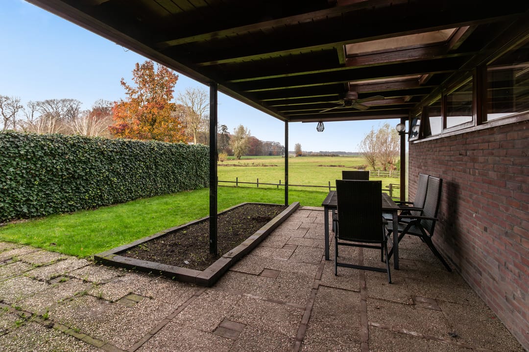 Foto 26 van Nieuw-Loosdrechtsedijk 140