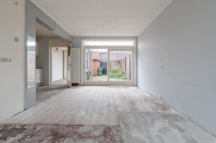 Photo 13 of Willem Lodewijkstraat 17