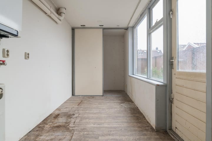 Photo 16 of Willem Lodewijkstraat 17