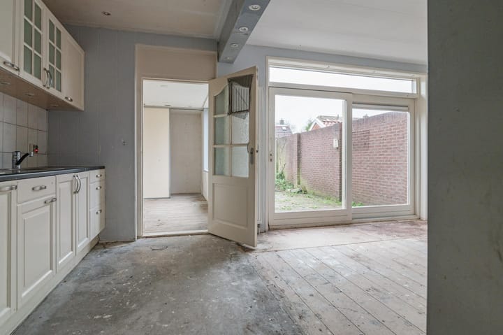 Photo 10 of Willem Lodewijkstraat 17