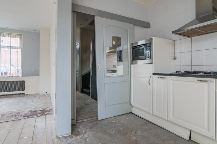 Photo 11 of Willem Lodewijkstraat 17