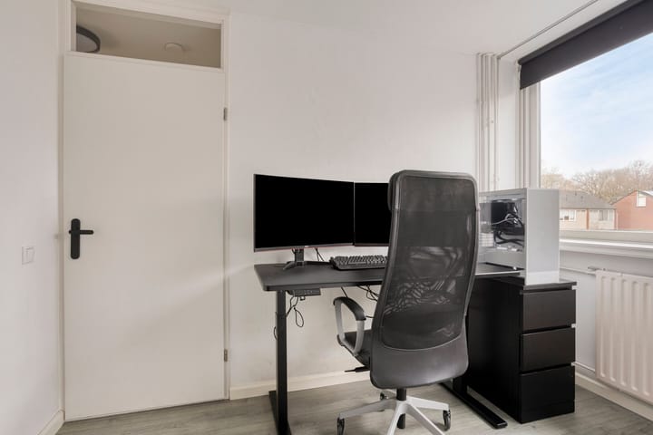 Photo 14 of Hobbemastraat 33