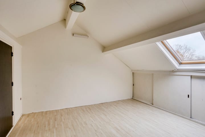 Photo 20 of Hobbemastraat 33