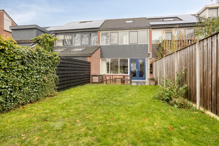 Photo 22 of Hobbemastraat 33