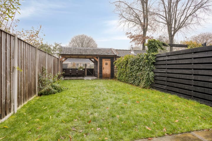 Photo 23 of Hobbemastraat 33