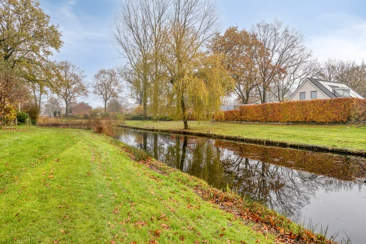 Photo 26 of Hobbemastraat 33