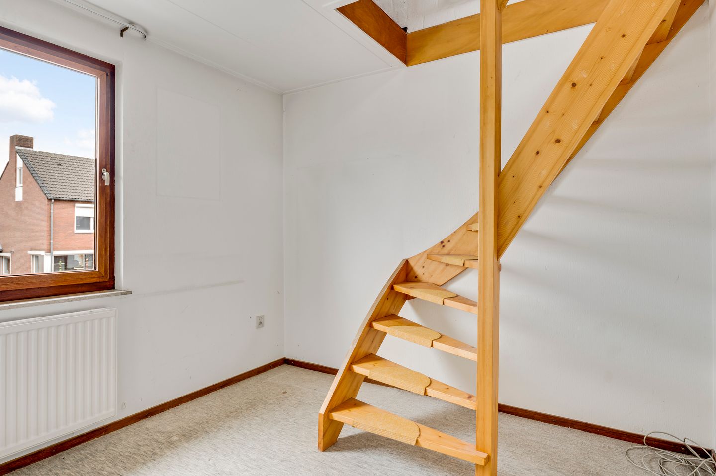 Foto 25 van Korenbloemstraat 2